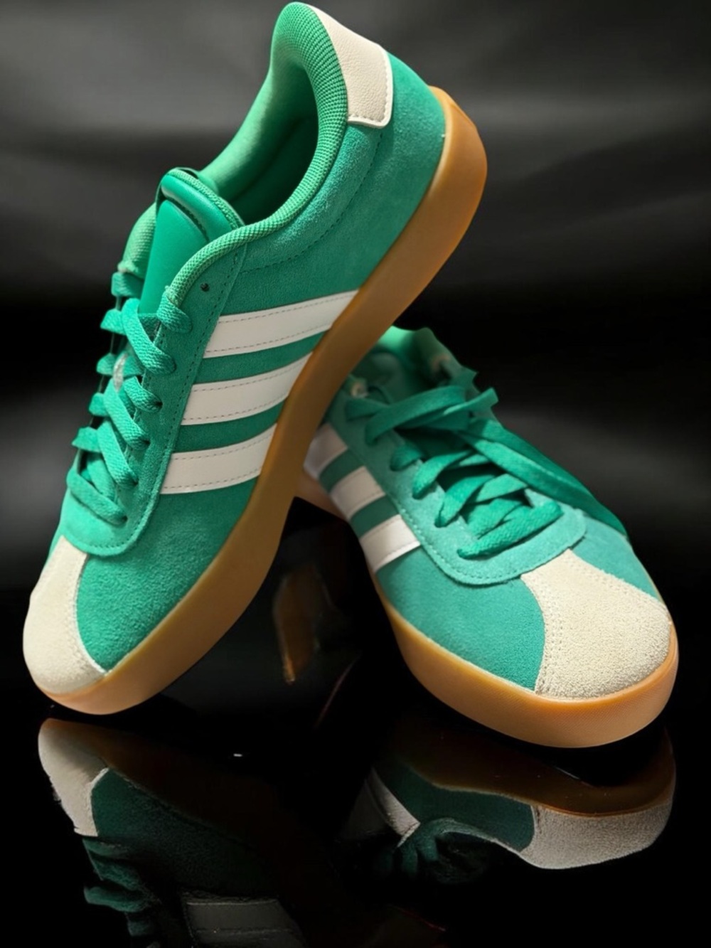 NWT Adidas VL Court 3.0 Green White Gum Suede Retro Terrace Sneakers - Picture 6 of 7